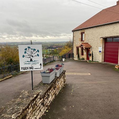Le Champ Des Sources Langres Exterior foto
